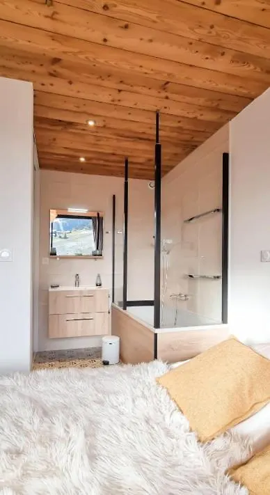 לה קלוסאז The White Bear - Appartement Spacieux Et Confortable 0*, לה קלוסאז