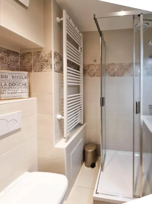 דירה לה קלוסאז The White Bear - Appartement Spacieux Et Confortable