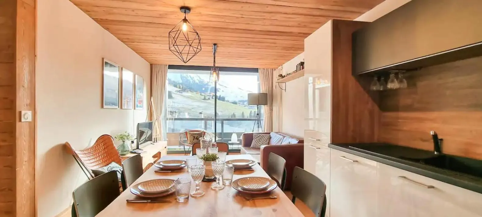 לה קלוסאז The White Bear - Appartement Spacieux Et Confortable