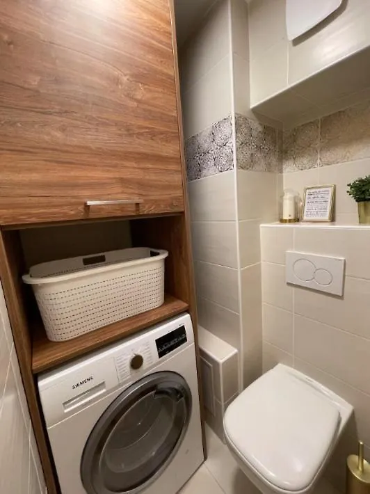 לה קלוסאז The White Bear - Appartement Spacieux Et Confortable דירה