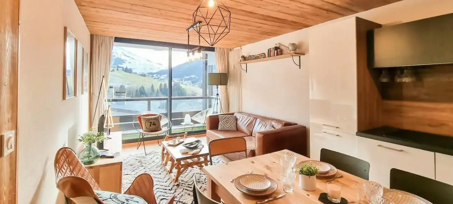 דירה לה קלוסאז The White Bear - Appartement Spacieux Et Confortable צרפת