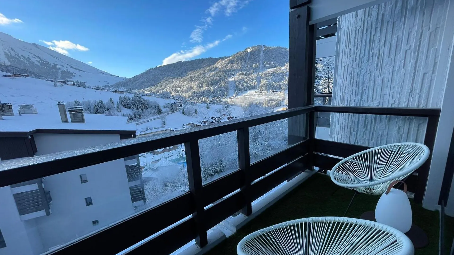 דירה לה קלוסאז The White Bear - Appartement Spacieux Et Confortable צרפת